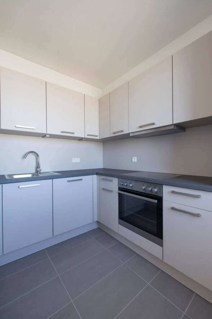 Kitchen in Lacus Quartier apartment